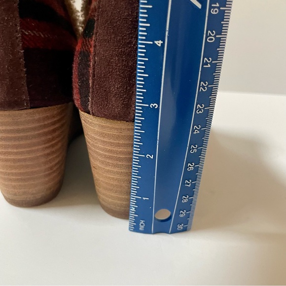Toms Kelsey Barn Red Plaid Wedge Booties Size 7 - Picture 9 of 15